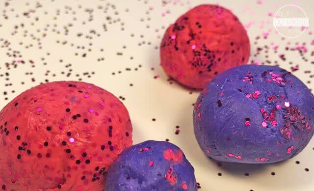 How to Make Homemade Glitter Bouncing Balls